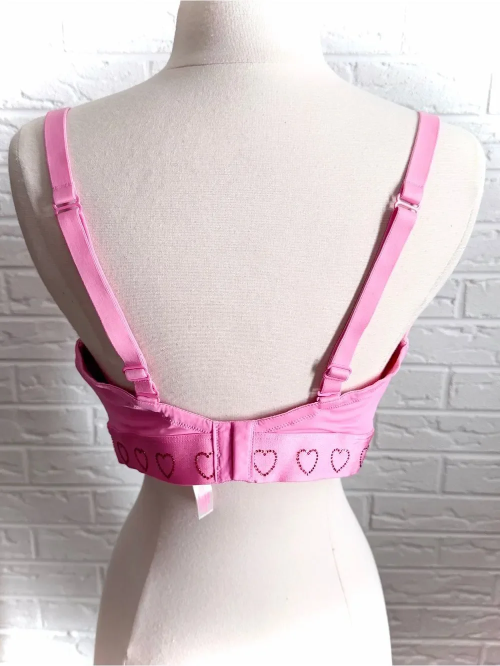 Victoria’s Secret PINK Dreamy Pink Heart Smooth Lightly Lined Non Wired T-Shirt